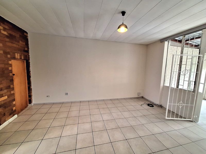 Flat Rental Monthly In Newcastle - Photo 2