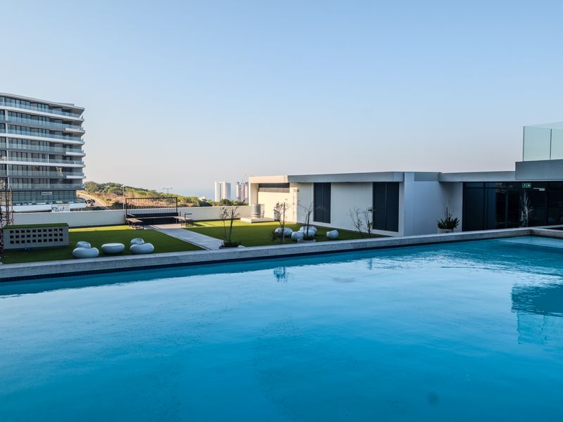 LUXURY APARTMENT WITH BREATHTAKING SEA-VIEWS - Photo 3