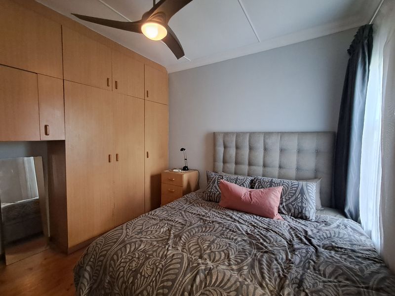 Spacious 4-Bedroom Family Home with Pool, Home Office & Separate Guest Suite - Photo 7