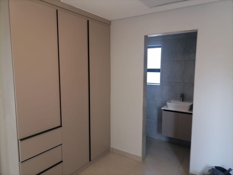 THREE BEDROOM TWO BATHROOM AND DOUBLE GARAGE IN DU VIN ESTATE RASLOUW(CENTURION) - Photo 5