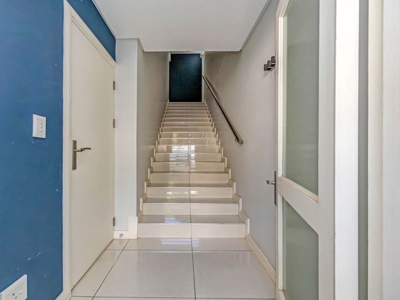 Exclusive Four-Level Luxury Townhouse with a Private Penthouse-Style Master Suite - Photo 6