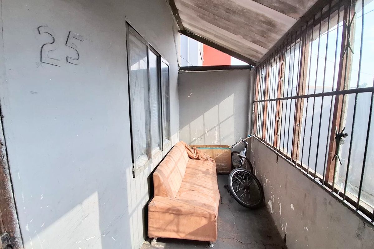 6-Room Rental Property for Sale in Quigney - Photo 4