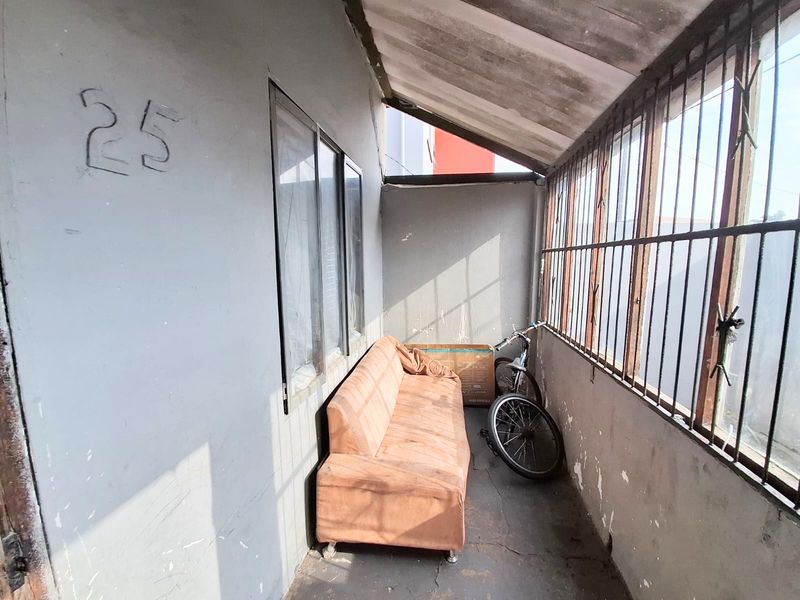 6-Room Rental Property for Sale in Quigney - Photo 4