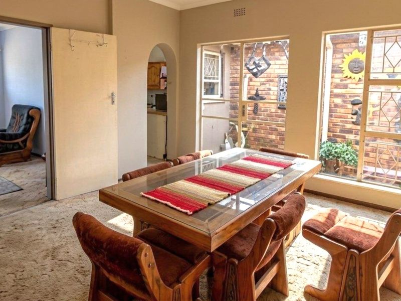 Dream Home Awaits - Photo 8