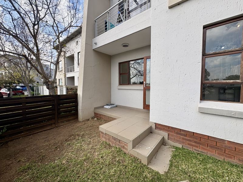 First time buyer or investor! - Photo 10