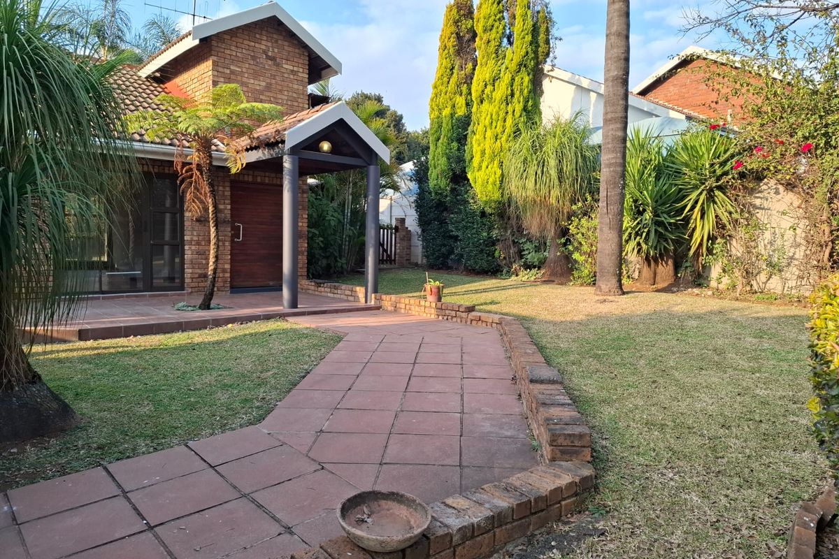 3 Bedroom duet to rent in Secura Park! - Photo 3