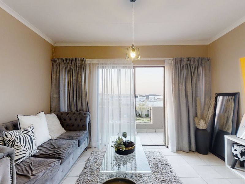 2 Bed Beauty - Photo 5