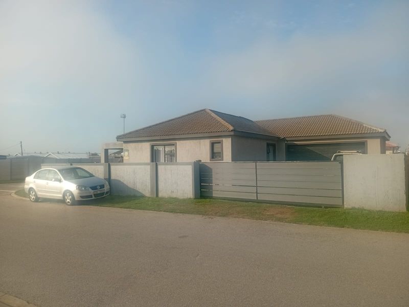 House For Sale In Mossel Bay - Photo 7