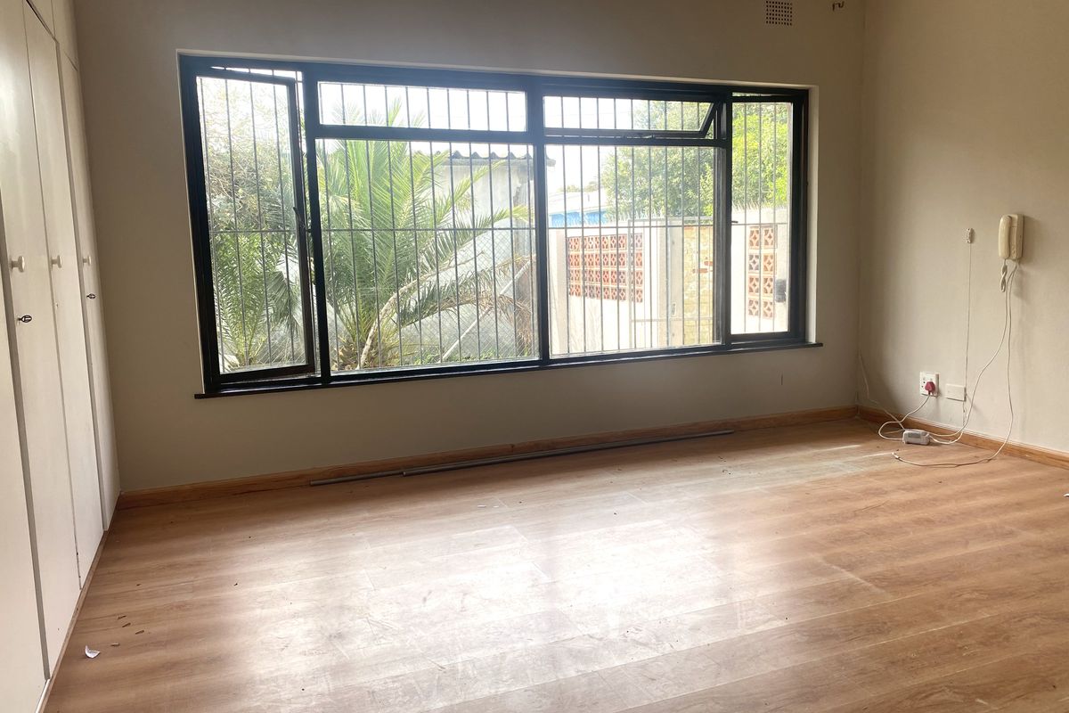 Family Home - Milnerton - Photo 2