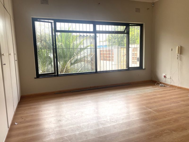 Family Home - Milnerton - Photo 2