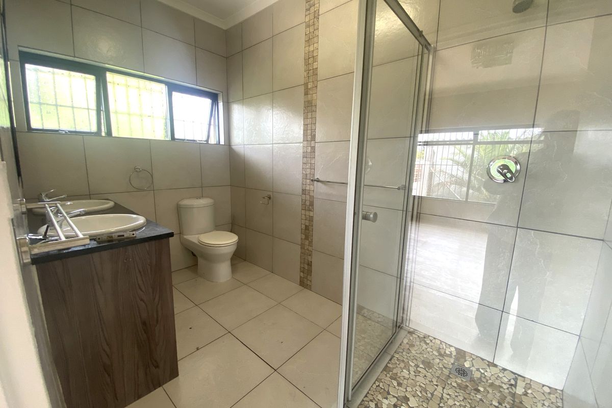 Family Home - Milnerton - Photo 4