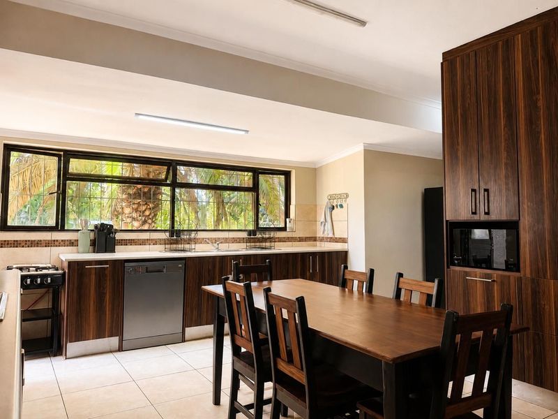 Family Home - Milnerton - Photo 5