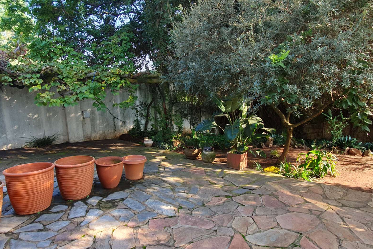Exceptional Golf Course Property with Endless Potential - Photo 4