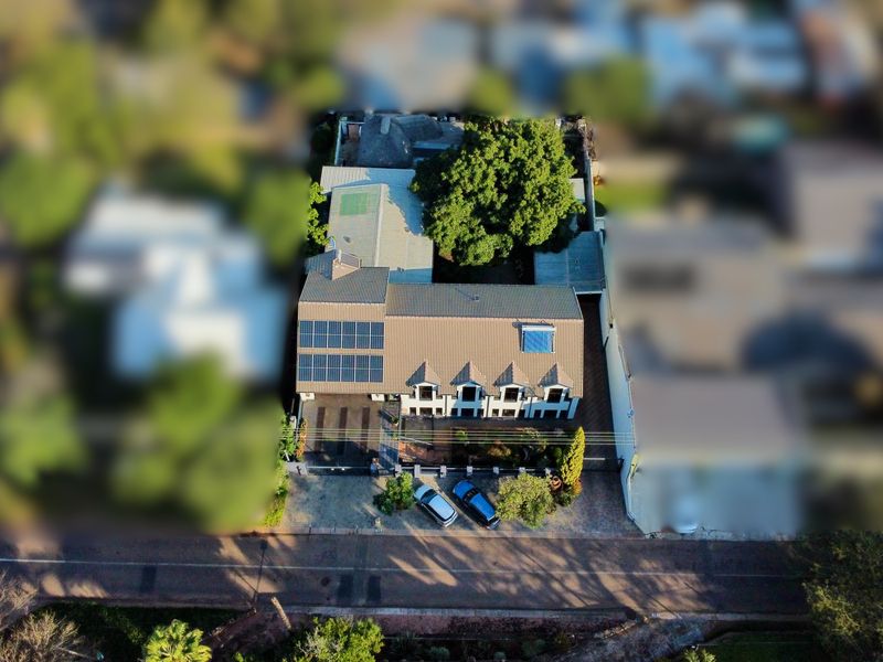 8-Bedroom Multi-Generational Mansion | 3 Living Sections | Solar & Off-Grid Ready - Photo 7