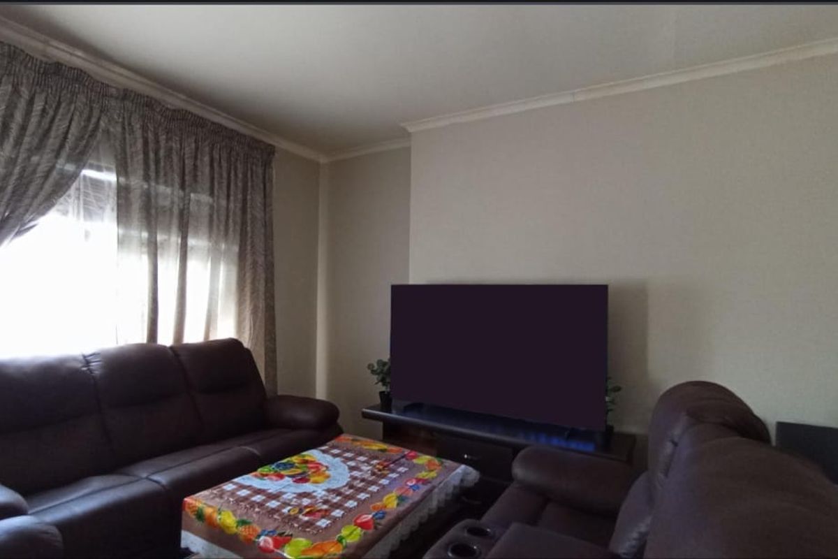 For Sale | Secure 2-Bedroom Sectional Title Apartment - Photo 3
