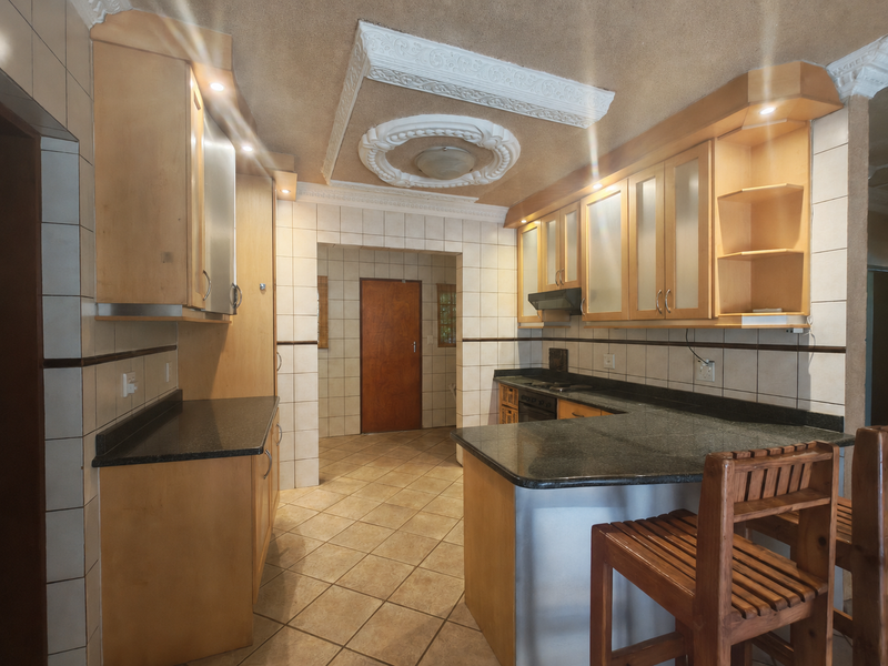 Peaceful Family Home with Endless Potential – Entertainer's Dream! - Photo 3