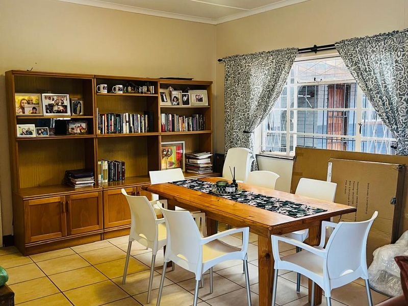 3 Bedroom House to Let in Howick -Live the Midlands Lifestyle ! - Photo 2