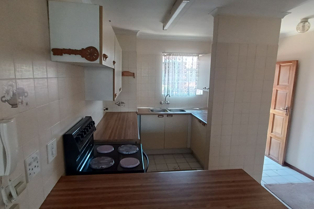 Spacious, homely apartment. - Photo 5