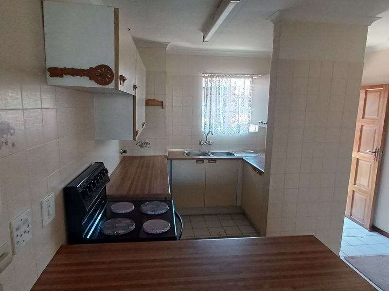 Spacious, homely apartment. - Photo 5