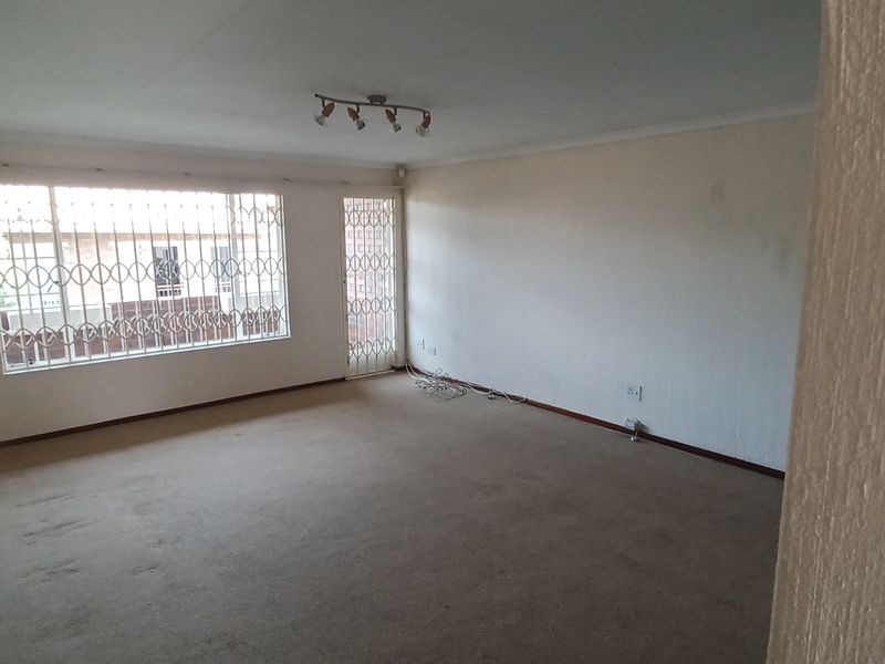 Spacious, homely apartment. - Photo 7