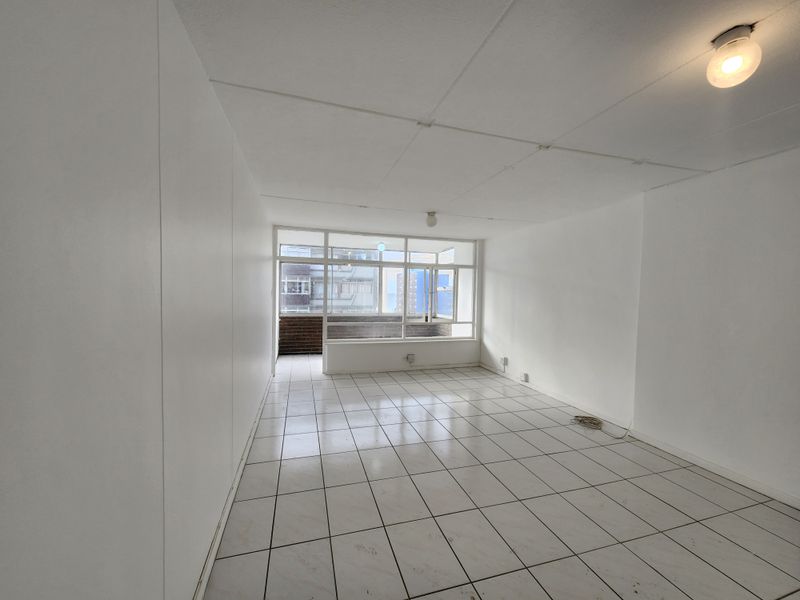 Renovated 2 Bedroom Apartment with Ocean Views for Sale in South Beach - Photo 5
