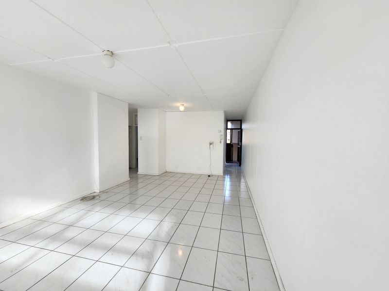 Renovated 2 Bedroom Apartment with Ocean Views for Sale in South Beach - Photo 8