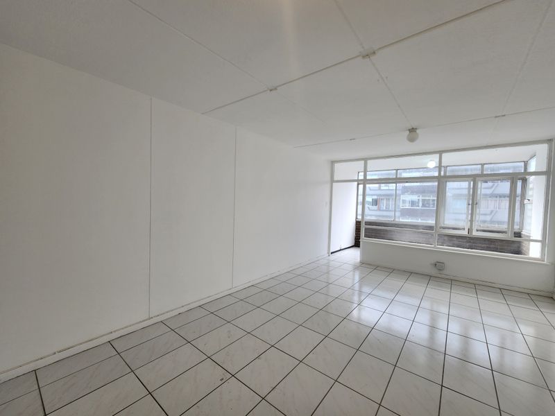 Renovated 2 Bedroom Apartment with Ocean Views for Sale in South Beach - Photo 6
