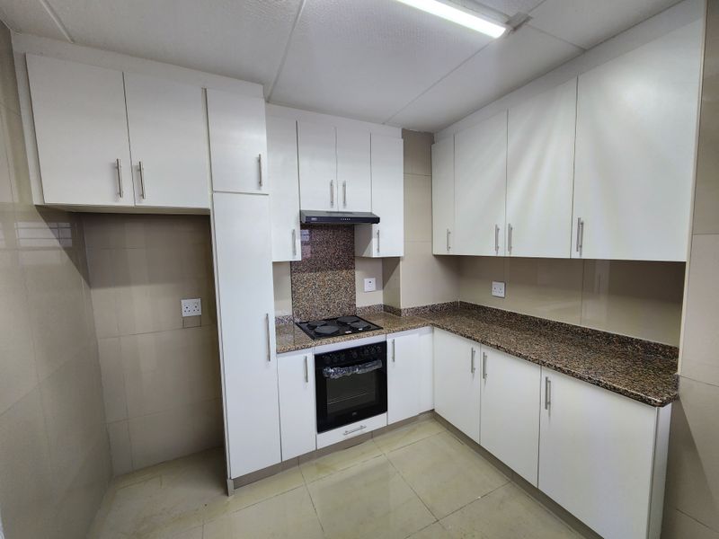 Renovated 2 Bedroom Apartment with Ocean Views for Sale in South Beach - Photo 3