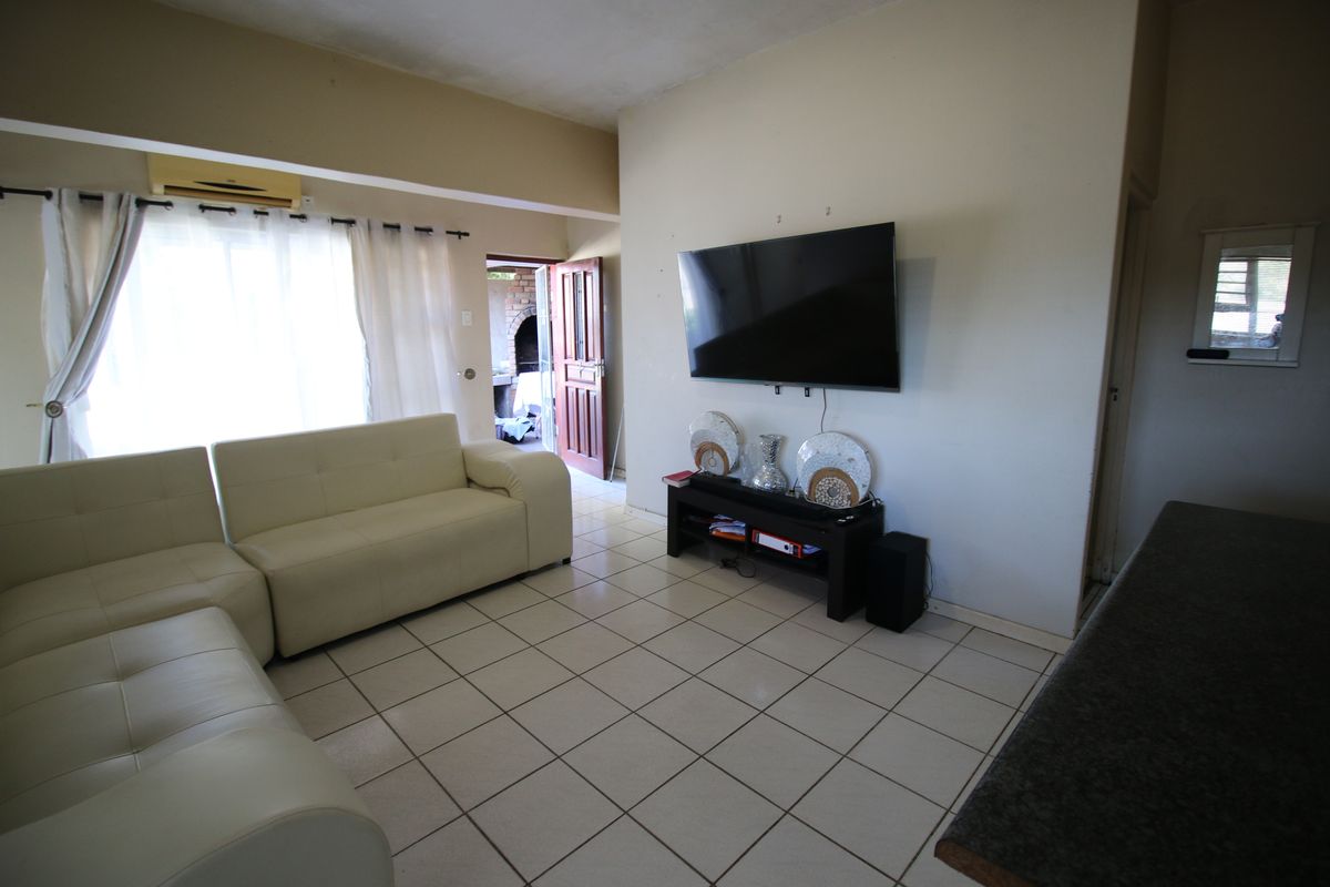 For Sale: Beautiful 2-Bedroom Apartment – The Perfect Place to Call Home! - Photo 3