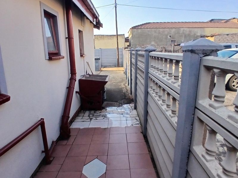 *Spacious Home for Sale in Established Atteridgeville Ext 3 – Close to Everything* - Photo 10