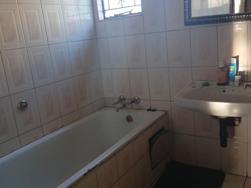 *Spacious Home for Sale in Established Atteridgeville Ext 3 – Close to Everything* - Photo 6