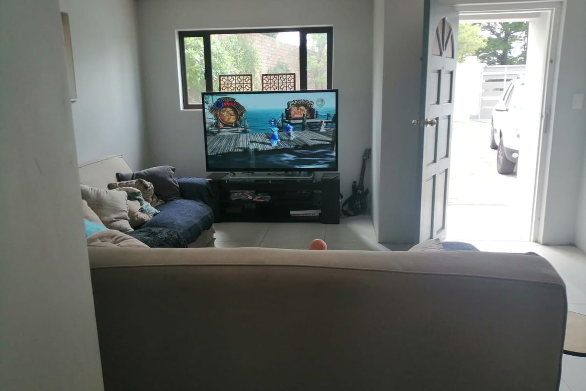 Bright and Spacious 2-Bedroom Unit with Pool & Braai! - Photo 3