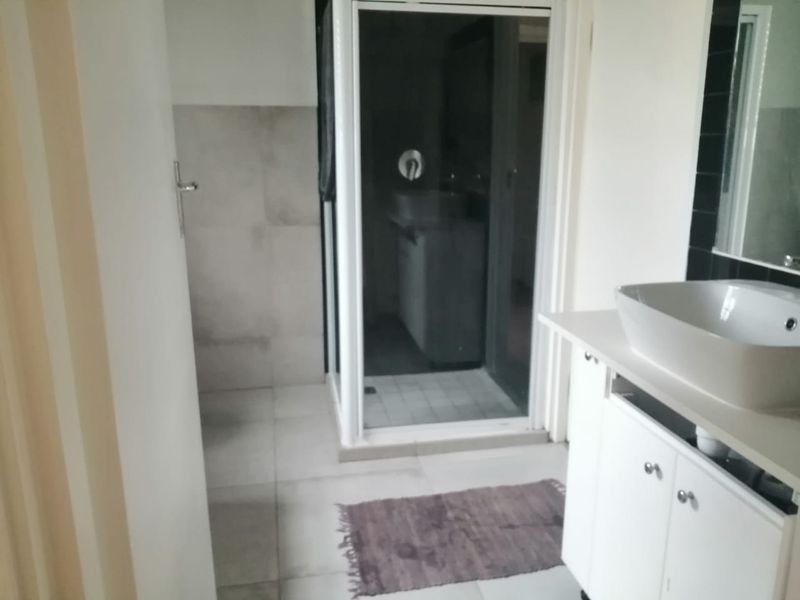 Bright and Spacious 2-Bedroom Unit with Pool & Braai! - Photo 10