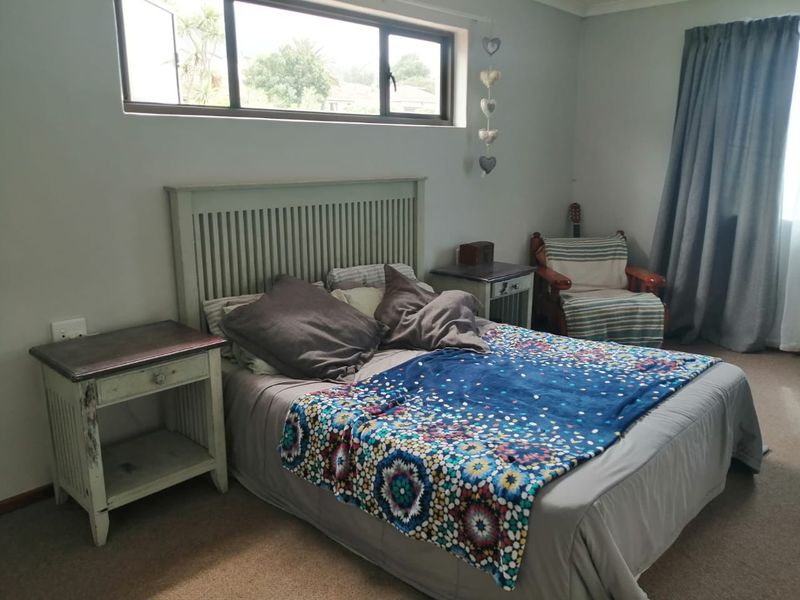 Bright and Spacious 2-Bedroom Unit with Pool & Braai! - Photo 7