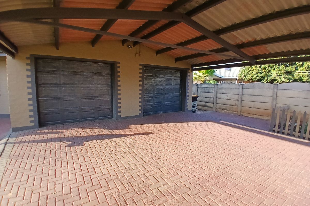 Charming Family Home in a Great Location! - Photo 2