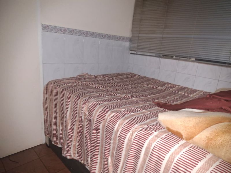 2-Bedroom Ground Floor Apartment - Photo 7