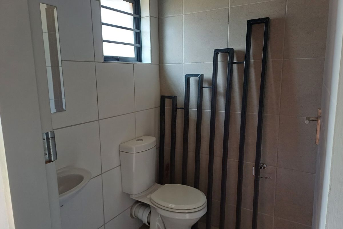Apartment Rental Monthly In Alberton - Photo 5