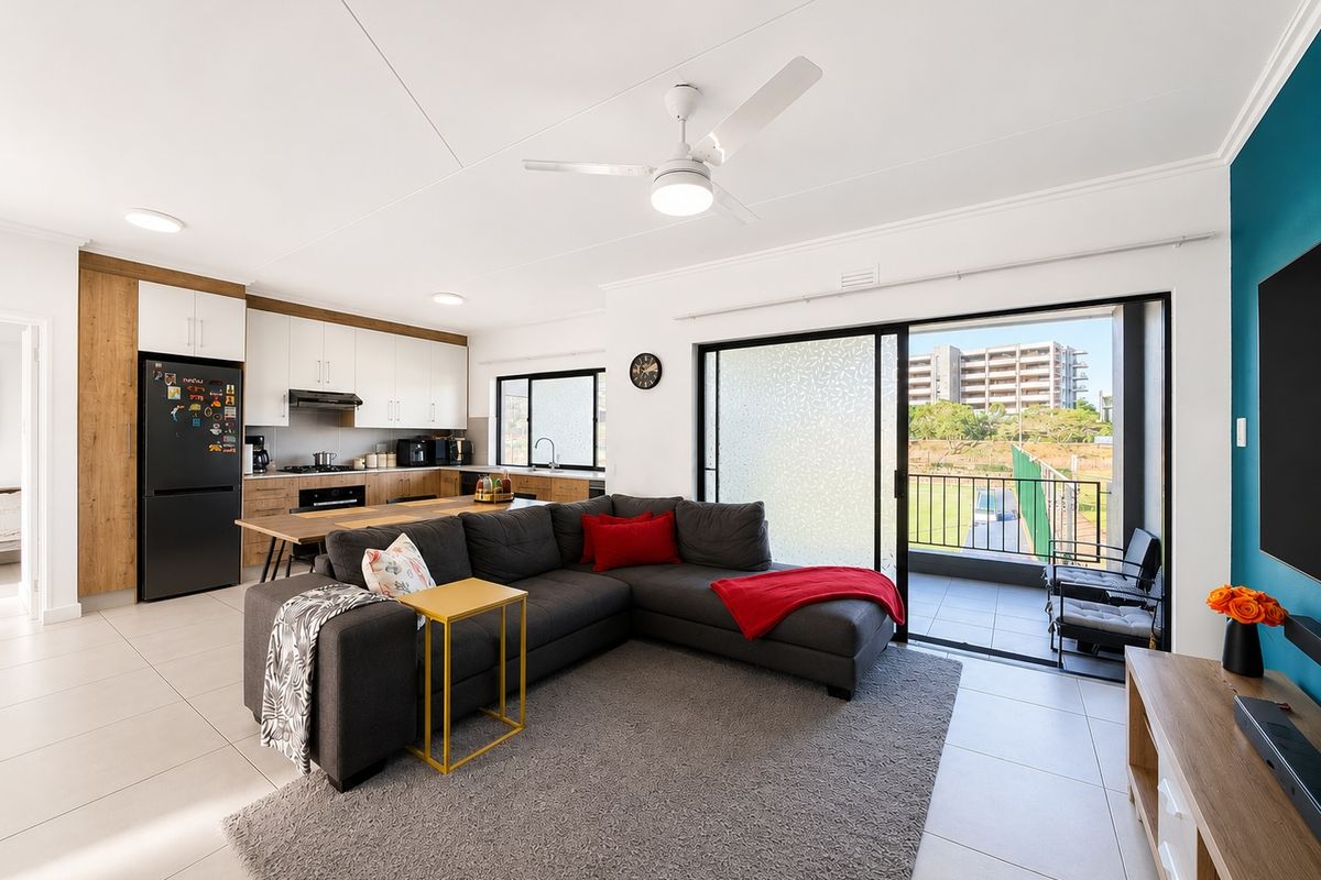 Stylish 2 Bedroom Apartment with Inverter system - Photo 3