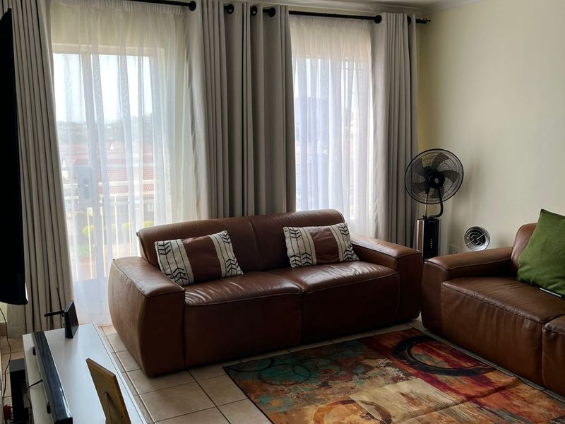 2 Bedroom apartment for sale in Soldonne, The Orchards - Photo 7