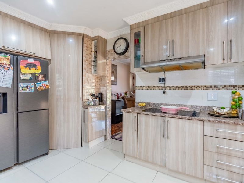 Harcourts Non-distressed Modern Luxury Auction! - Photo 9
