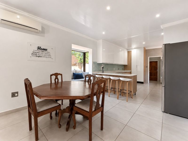 Modern, Remodelled 3-Bedroom Townhouse – Stylish, Secure & Move-In Ready - Photo 4