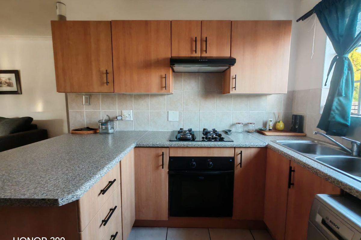 Modern 2-Bedroom unit for Sale - Prime Sasolburg Complex - Photo 5