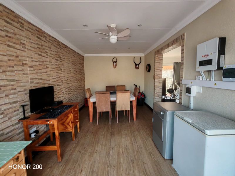 Modern 2-Bedroom unit for Sale - Prime Sasolburg Complex - Photo 10