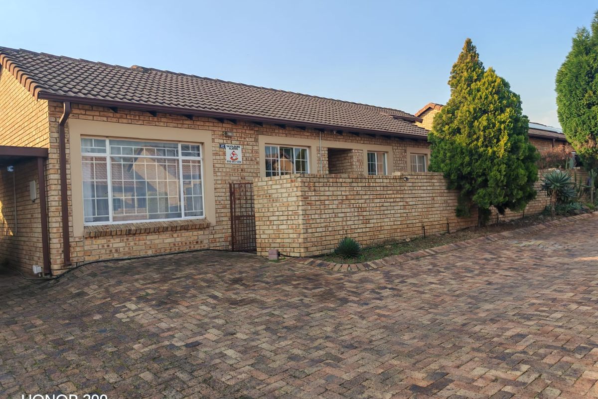 Modern 2-Bedroom unit for Sale - Prime Sasolburg Complex - Photo 2