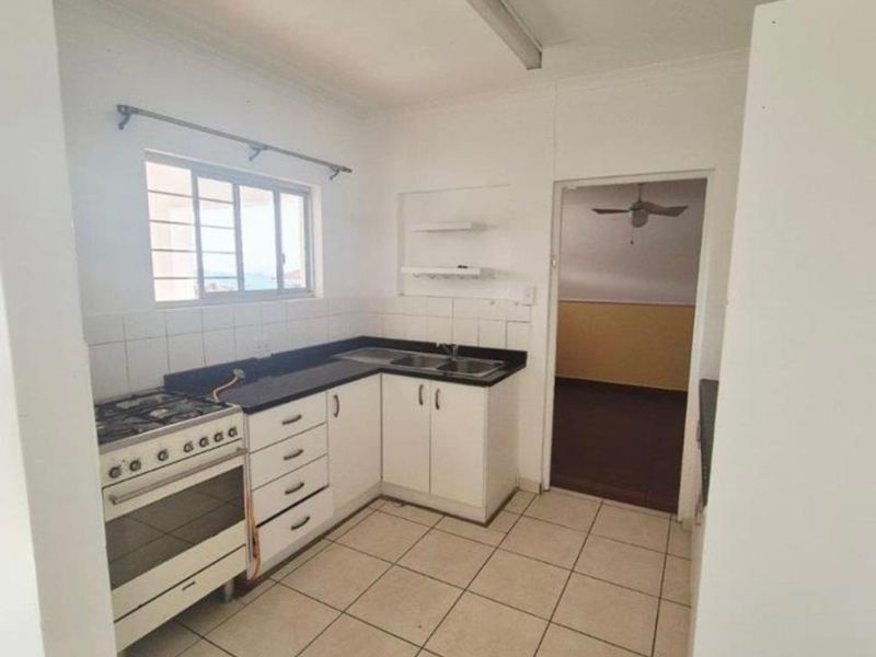 Just Move In  Beautiful Family Home with Inland Views & 2 Bedroom Granny Flat - Photo 8