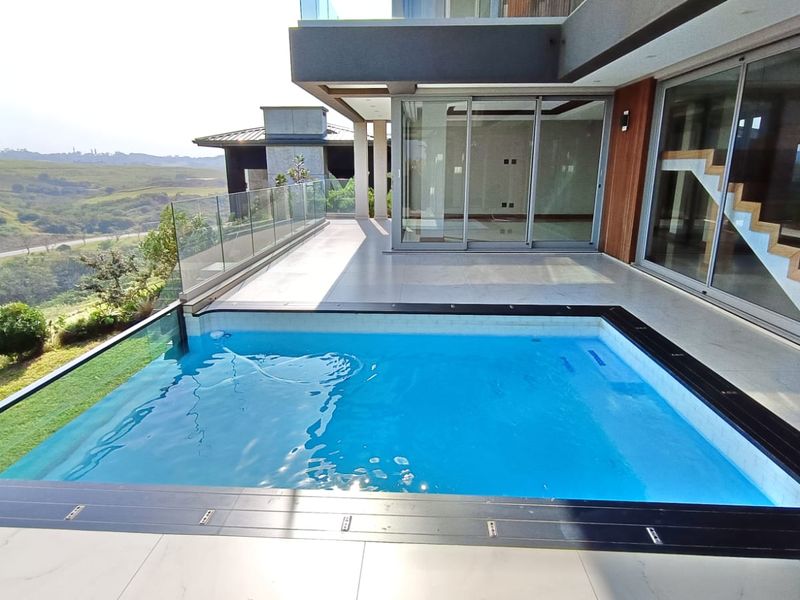 Luxury Family Home in Zimbali Lakes - Photo 3