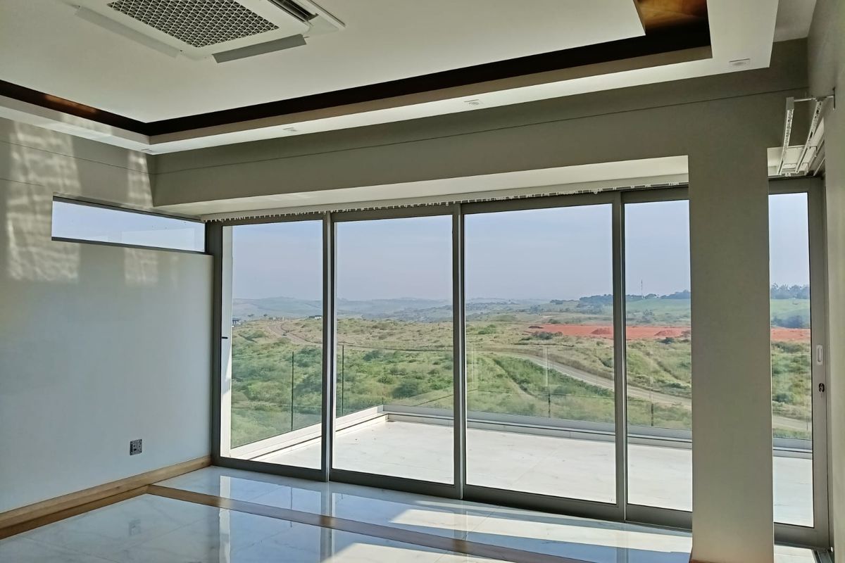 Luxury Family Home in Zimbali Lakes - Photo 5