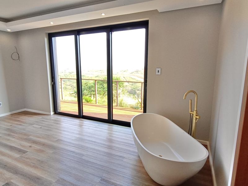 Luxury Family Home in Zimbali Lakes - Photo 7