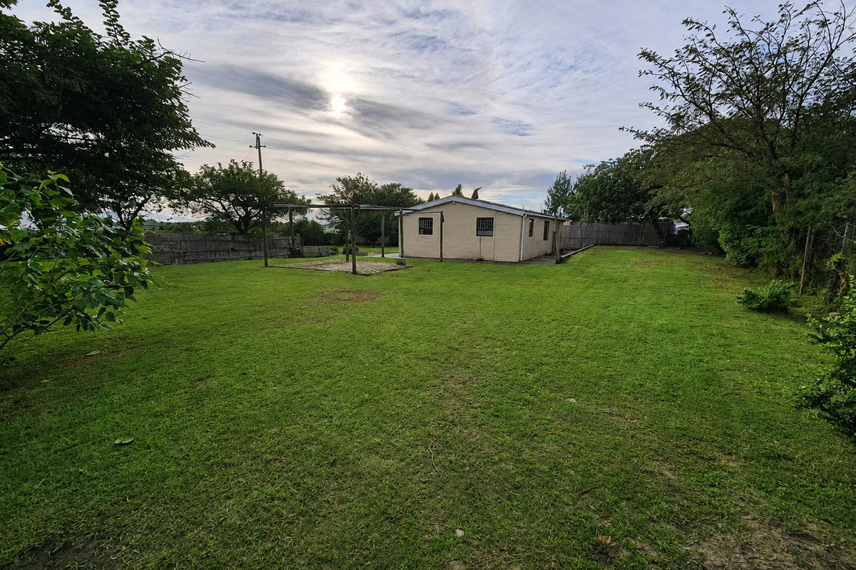 Spacious Country Living – The Perfect Home for Your Family & Pets!!! - Photo 5