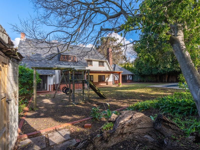 Prime Position 2 Dwelling Residence in Champagne Pinelands - Photo 2
